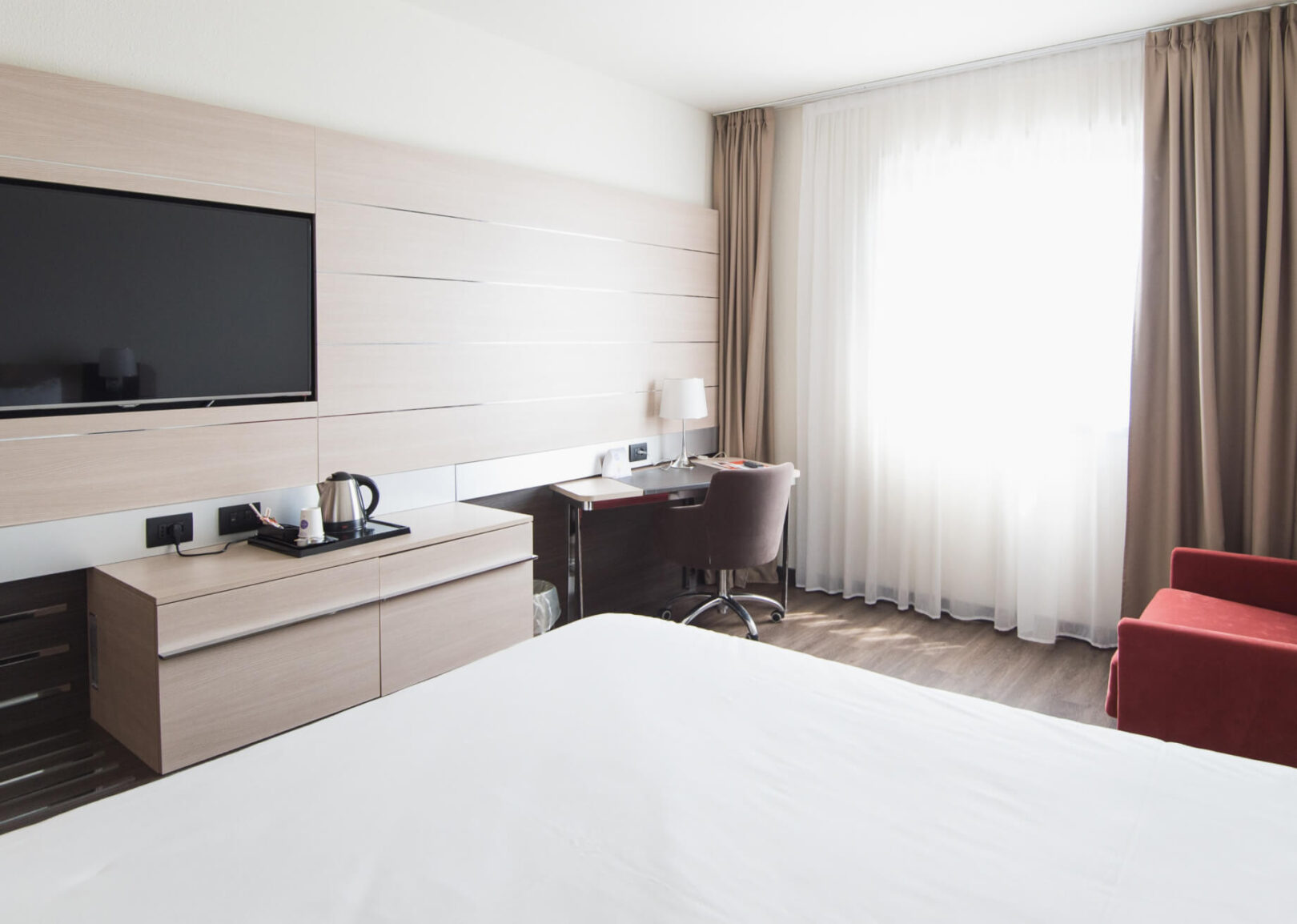 Excellent CEO’s Suite